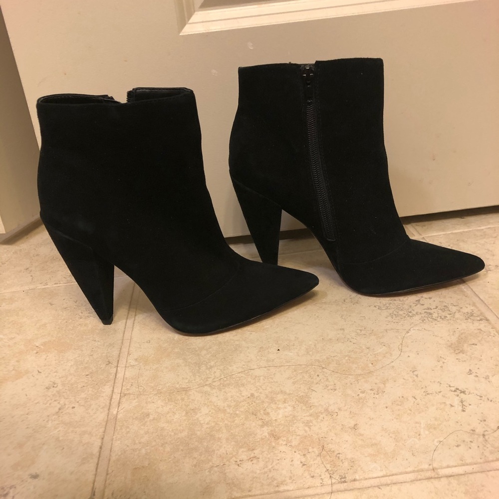 BCBG ankle boots